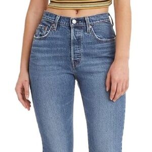 Levi’s Wedgie Straight sz 28